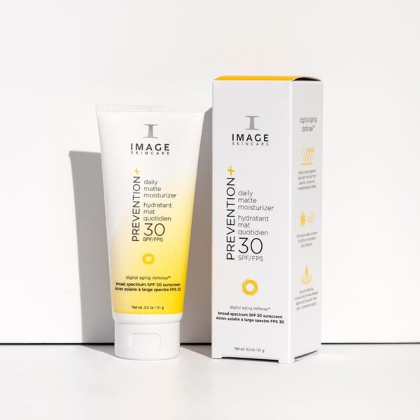 PREVENTION+® Daily Matte Moisturizer SPF 30 - Image 2